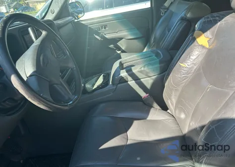 2004 Chevrolet Avalanche C1500 z USA, uszkodzony, nr VIN 3GNEC12T14G151237